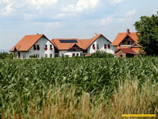 Reality, stavba, vidiek, pole, satelit