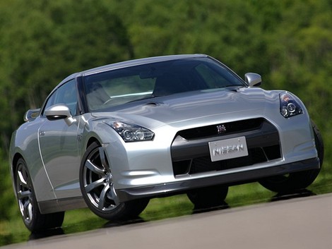 Nissan GT-R