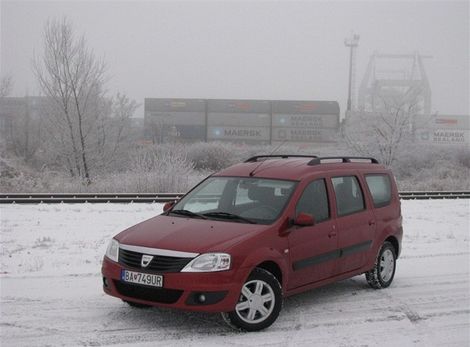 Dacia Logan prešla nedávno ľahkým
faceliftom.