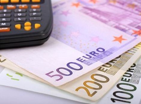 Euro, peniaze, dane