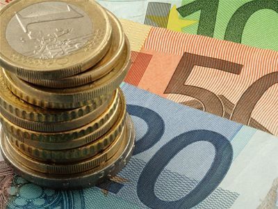 Peniaze, mince, euro