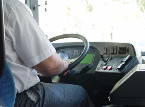 autobus, šofér
