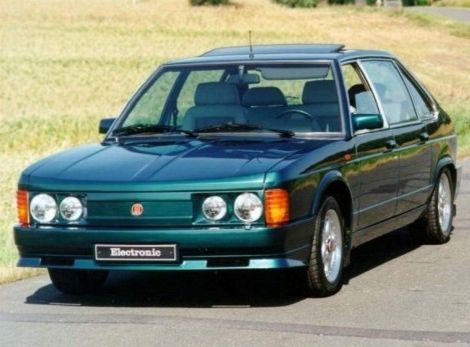 Po roku 1991 začala do T 613 prenikať zložitá
elektronika.