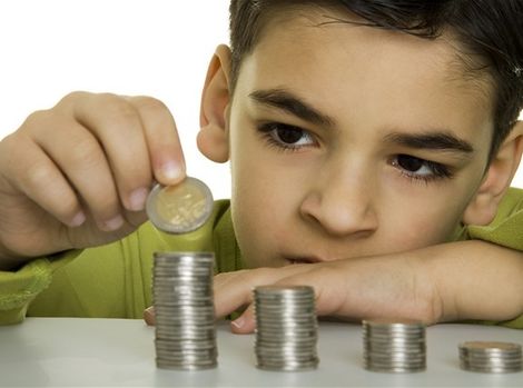 sporenie, chlapec, dieťa, mince, euro