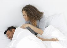 sex, pár, erekcia, erektilná disfunkcia, dvojica, erotika, spánok, budíček, posteľ, milenec