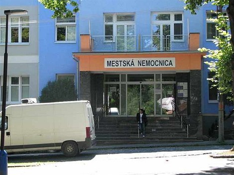 nemocnica, krupina, budova