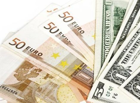 Dolár, euro, mena, peniaze