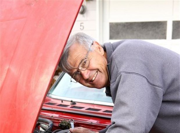 opravár, dôchodca, pracujúci, servis, auto