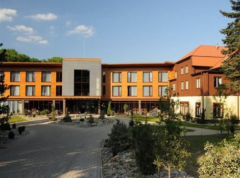 Stavba roka 2011 - Hotel Zochova chata****,
rekonštrukcia, Modra