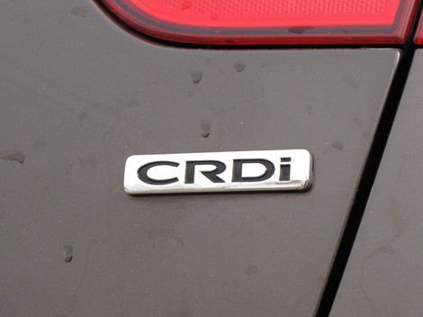 Ak chcete naftové Rio, máte na výber z dvoch motorov -
trojvalec 1.1 CRDi a testovaný štvorvalec 1.4 CRDi.