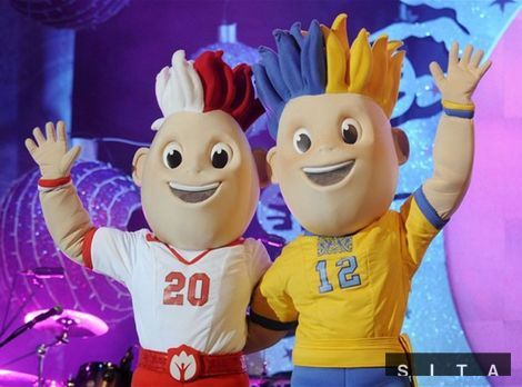 Maskoti EURO 2012 Slavko a Slavek