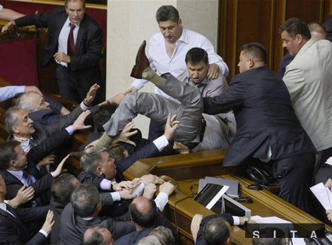 ukrajinský parlament, bitka