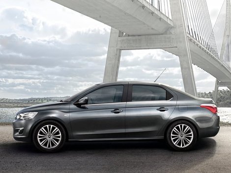 Na čínskom trhu sa pod týmto označením
predáva už niekoľko rokov modernizovaný Citroën ZX z deväťdesiatych
rokov.