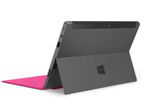 Microsoft predstavil multimediálne tablety z
rodiny Surface.