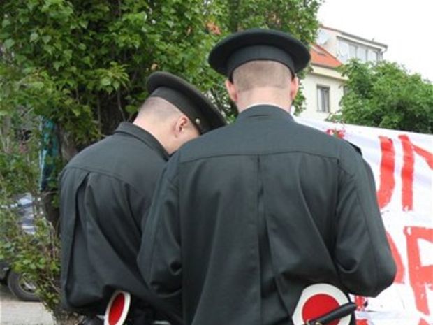 policajti, polícia