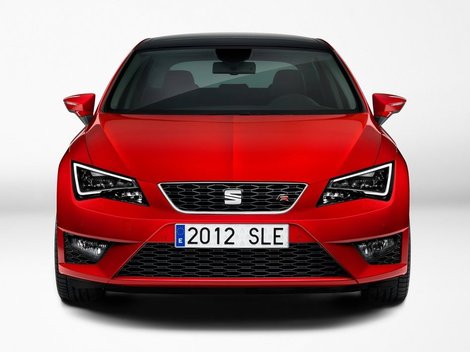 Benzínový vrchol bude zatiaľ predstavovať
motor 1.8 TSI (132 kW/180 k).