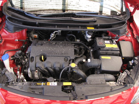 Motor má dobrý výkon, ale musíte ho z neho
dolovať otáčkami.