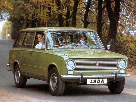 V marci 1972 sa objavilo praktické kombi VAZ 2102.