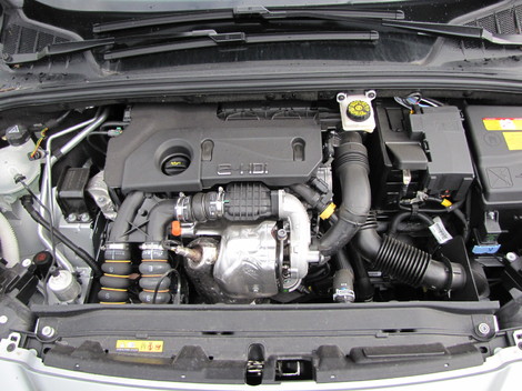 Motor 1.6 HDi prišiel s normou Euro 5 o polovicu
svojich ventilov, jeho prejavu to však len prospelo.