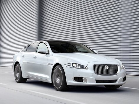 Jaguar XJ