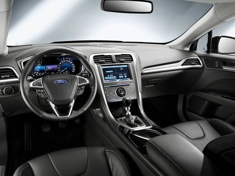 Rozsah výbavy nového Mondea automobilka zatiaľ
nešpecifikovala.