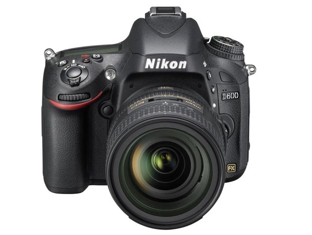 Nikon D600, zrkadlovka