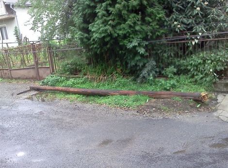 telefónny stĺp