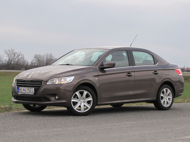 Peugeot 301 1.6 VTi