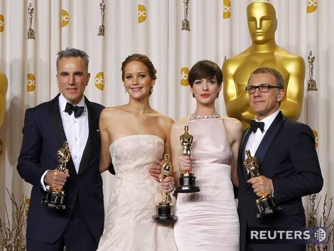 Daniel Day Lewis, Jennifer Lawrence, Anne Hathaway a Christoph Waltz