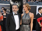 Herec George Clooney s priateľkou Stacy Keiblerovou.