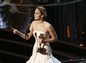 Herečka Jennifer Lawrence získala Oscara za výkon vo
filme Terapia láskou. 