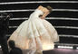 Herečka Jennifer Lawrence spadla, keď si išla pre sošku
Oscara za výkon vo filme Terapia láskou.