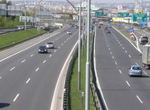 Nehodu na diaľnici D1 v Česku neprežilo päť ľudí