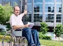 postihnutý, invalid, invalidný, dôchodok, úraz