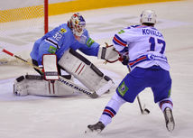 Iľja Kovaľčuk, Jaroslav Janus