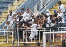 bitka, fanúšikovia, vasco da gama, paranaense