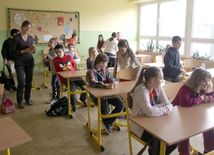 monitor, žiak, škola, trieda, učiteľ