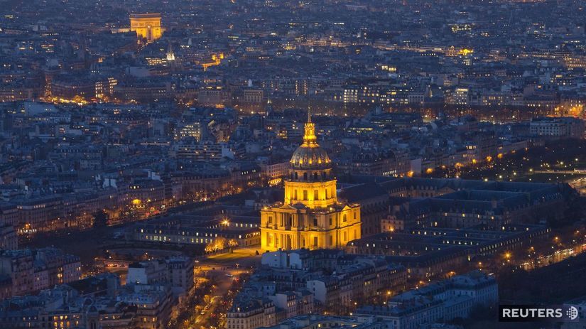 Nad Parížom opäť leteli neznáme bezpilotné lietadlá - Svet - Správy - Pravda