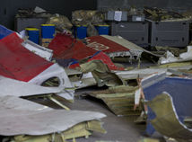Podarilo sa zrekonštruovať časti zostreleného lietadla MH17