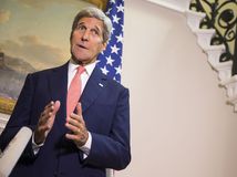Kerry: Násilnosti, ktoré IS pácha na menšinách, sú genocídou