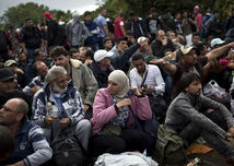 Do Chorvátska v piatok dorazil rekordný počet migrantov