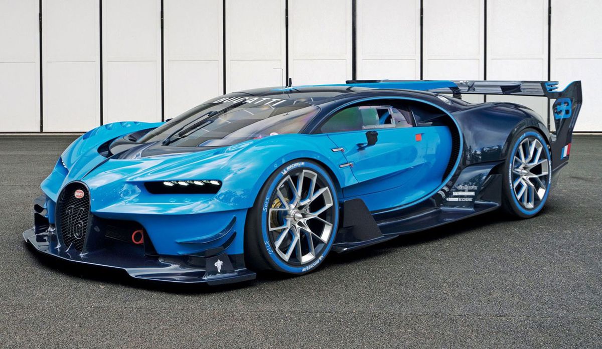 Dizajn Chironu naznačila štúdia Vision GT, teda model v
mierke 1 : 1 pre najpopulárnejšiu počítačovú hru Gran Turismo. Čo bude
mať spoločné so sériovým Chironom, sa dozvieme už v Ženeve.
