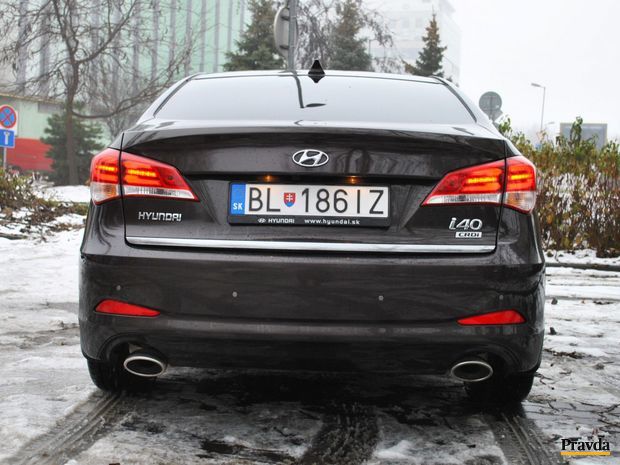 Hyundai i40 dobre poslúži ako rodine, tak aj firme.