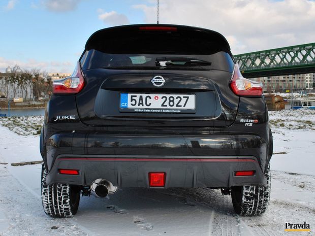 Nismo pridalo dozadu napríklad športový nárazník a
difúzor.