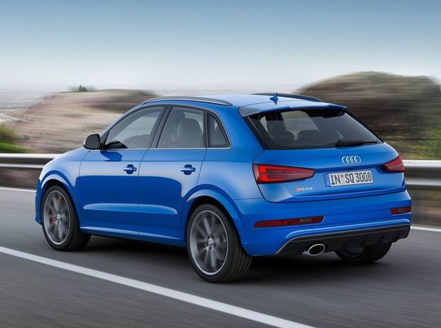Aerodynamické úpravy vrátane zadného spojlera či
difúzora preberá RS performance z RS.