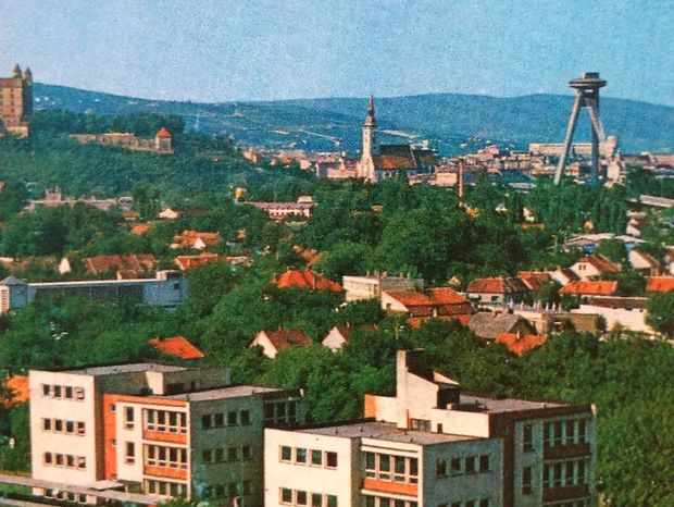 Stará Petržalka pred zbúraním v polovici 70. rokov.