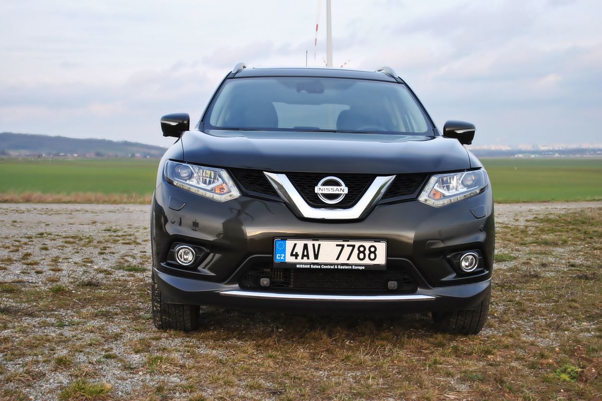 Benzínová verzia Nissanu X-Trail je dostupná len s pohonom
prednej nápravy.