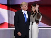 New York Post zverejňuje fotky nahej Trumpovej manželky