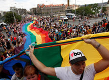 Na pochod Prague Pride prišli tisíce ľudí, podporili LGBT komunitu