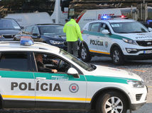 Polícia prehľadáva súdy na Slovensku, anonym nahlásil bombu